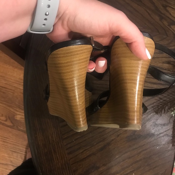 Banana republic black wedge - Picture 6 of 8